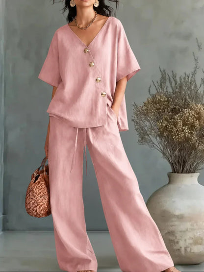 Greta | V-Cut Set with Buttons