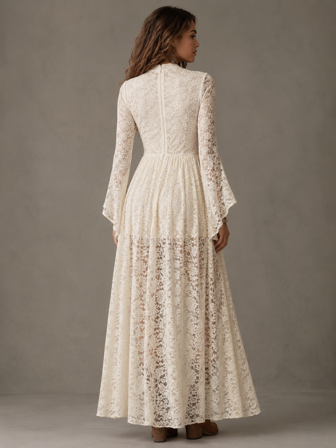 Elowen™ – Ivory Lace Maxi Dress